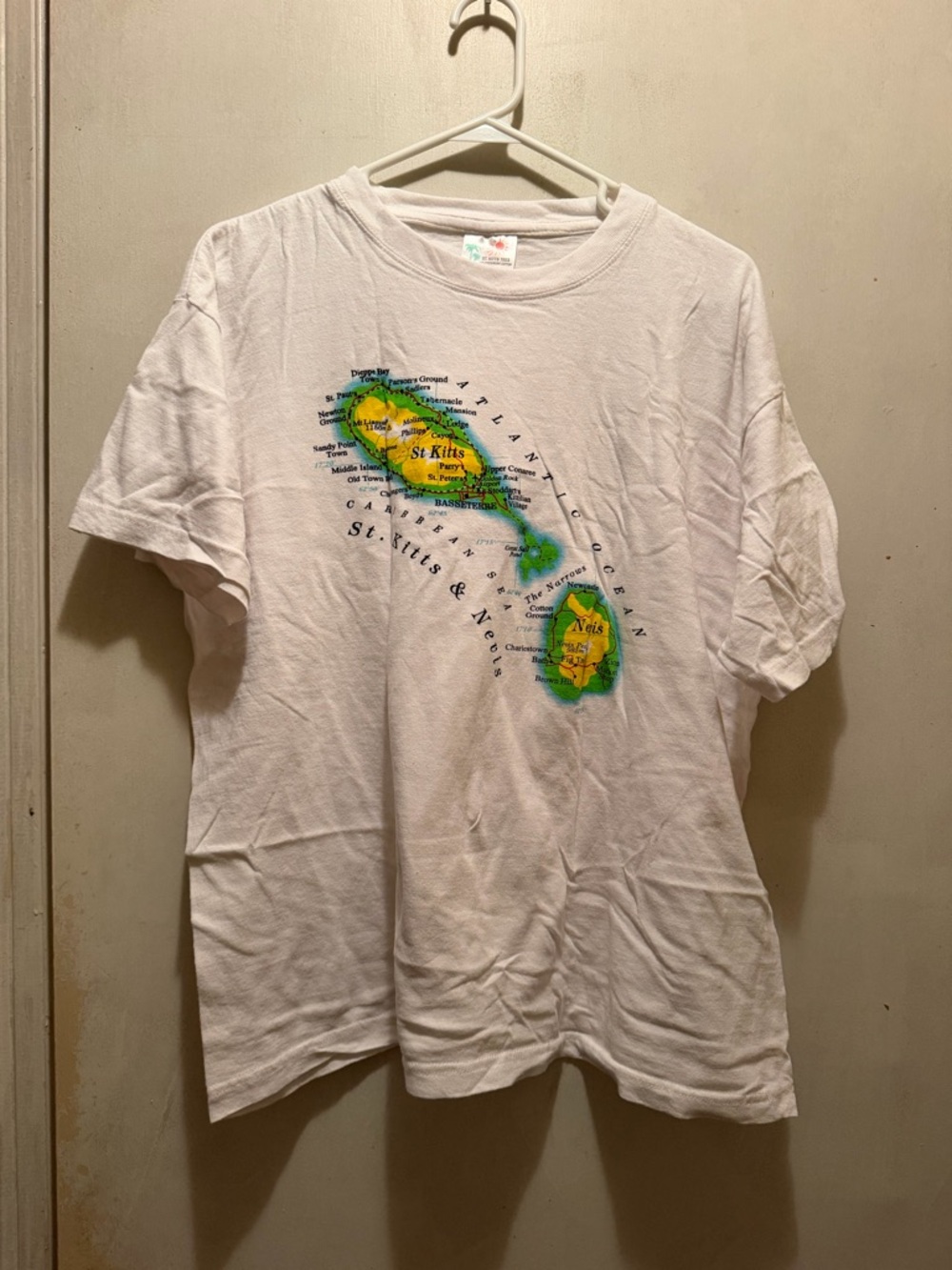 Vintage White XL Island T-Shirt
